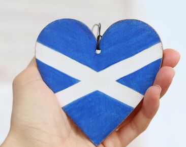 Kerst ornament gepersonaliseerd, met de hand geschilderd Schotse bagagelabel, auto reizen cadeau vlag van Schotland