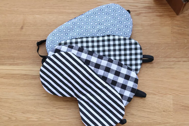 Regulowana maska na oczy do spania, upominki podróżne z bawełny w czarno-białą kratkę, Organic Eye Cover for Travel