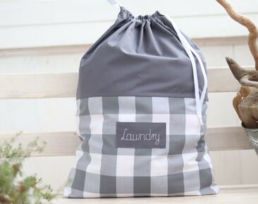 Travel lingerie bag with name, dirty clothes bag, kids travel accessories, travel laundry grating bag, grey chequered fabric, underwear bag