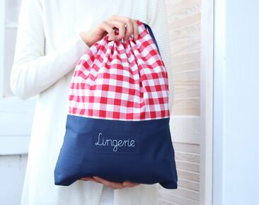 Travel laundry bag, travel accessories, dirty clothes bag, kids travel lingerie bag, checkered, grating, chequered fabric, underwear bag