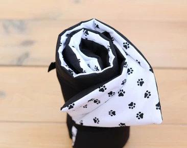 Travel pet blanket personalized, Dog or cat roll up mat, portable bed cover outdoor fabric, Car Seat Cover, Size S 