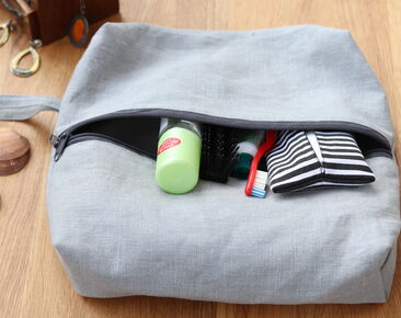 Organisateur de voyage en lin gris pour sac cosmétique lingerie avec nom ou sac à tricoter accessoires de voyage personnalisés