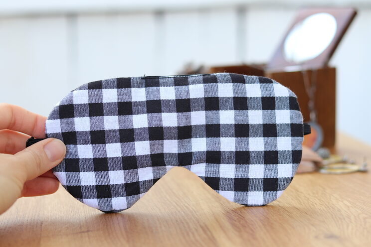 Adjustable Sleeping Eye Mask, Black And White Checker Cotton Travel Gifts, Organic Eye Cover For Travel 