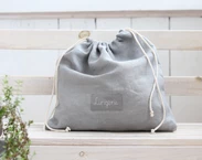 Sac de lingerie en lin, sac de voyage à lessive, accessoires de voyage gris étiquette personnalisée, sac à chaussures, cadeau de lune de miel, sac de sous-vêtements