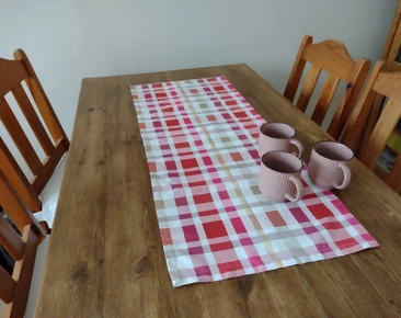 Tablecloth, small tablecloth, red check runner