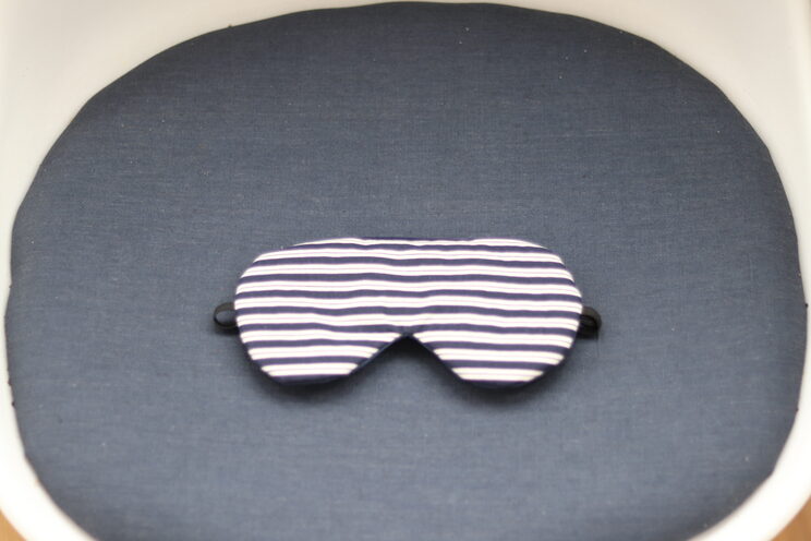 Verstellbare Schlafaugenmaske Aus Gestreifter Baumwolle, Bio Augenabdeckung Für Reisen, Marineblaue Reisegeschenke