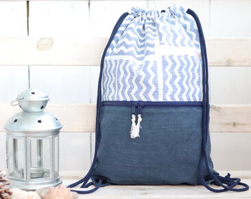 Linneblå ryggsäck med dragsko i större storlek blå linne minimalistisk ryggsäck